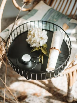 Ve třech velikostech a ve dvou barvách máme tyto drátěné ošatky ☀️ najdete na našem e-shopu 😊 #zkovu #decor #decoration...